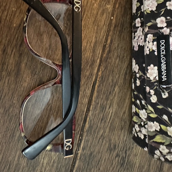 Dolce gabbana glasses frames with holder - Picture 2 of 7